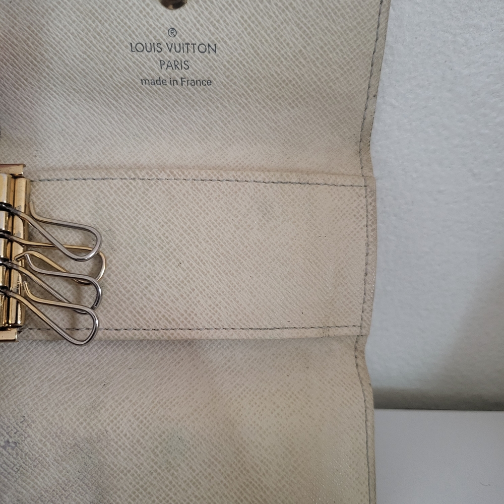 Louis Vuitton Checkered Wallet - Cream and Black - Picture 3 of 4